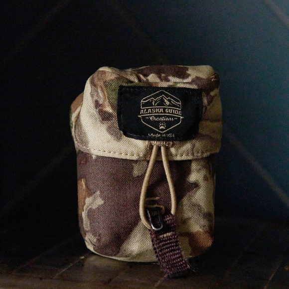 *** Alaska Guide Creations Rangefinder Pouch - Picture 1 of 2